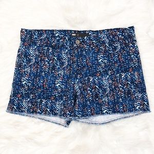 Levis Mid Rise Raw Hem Geometric Jean Shorts 12/31